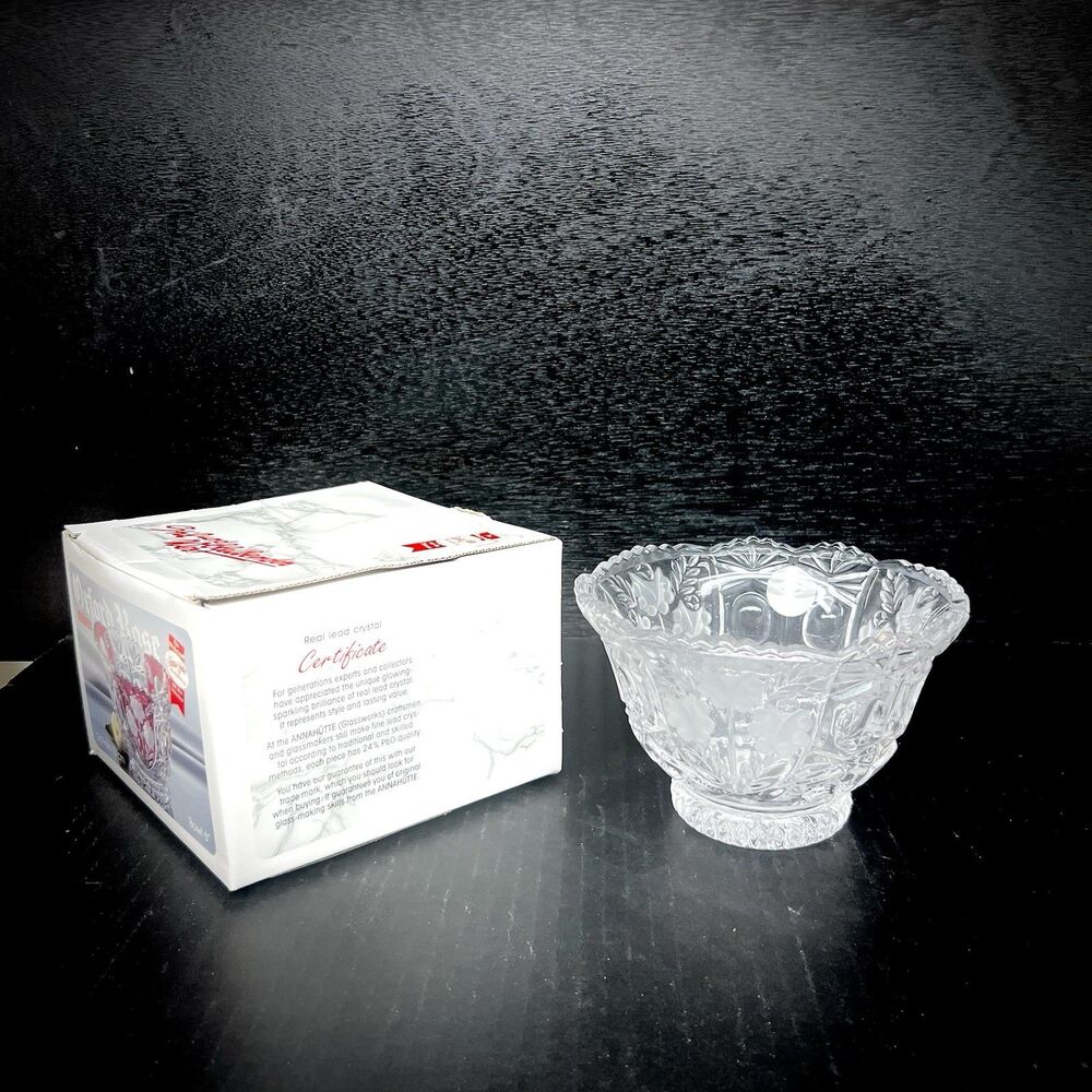 NIB Vintage AnnaHutte 24% Lead Crystal Bowl - Scalloped/Sawtooth Germany- 4"